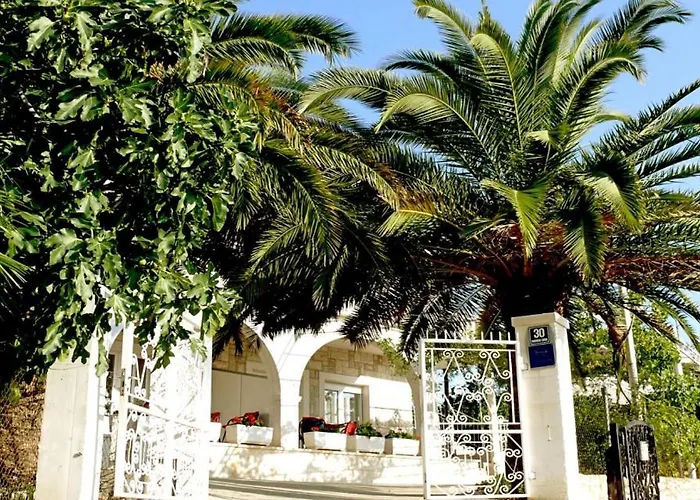 In With Seaview, Terrace, Air Condition, Wifi * Trogir