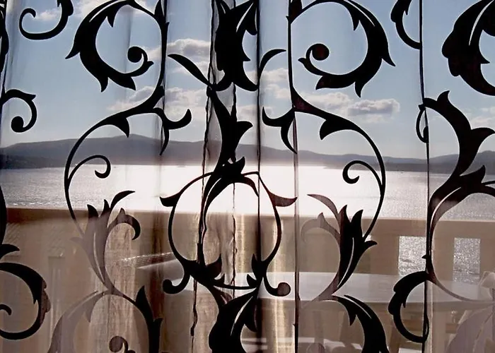 In With Seaview, Terrace, Air Condition, Wifi * Trogir