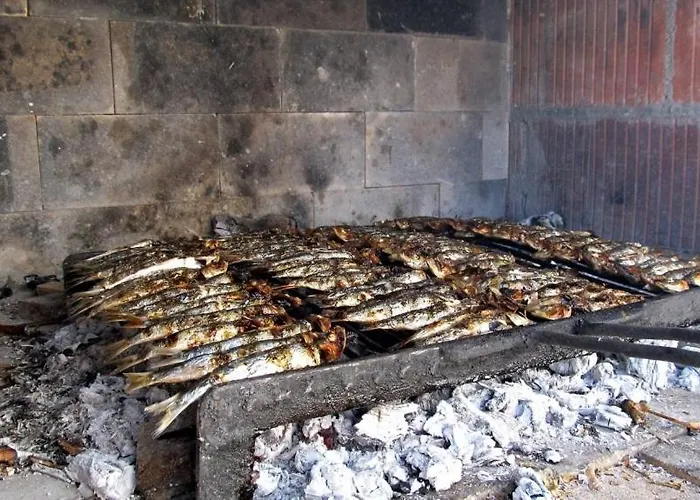 In With Seaview, Terrace, Air Condition, Wifi Appartement Trogir